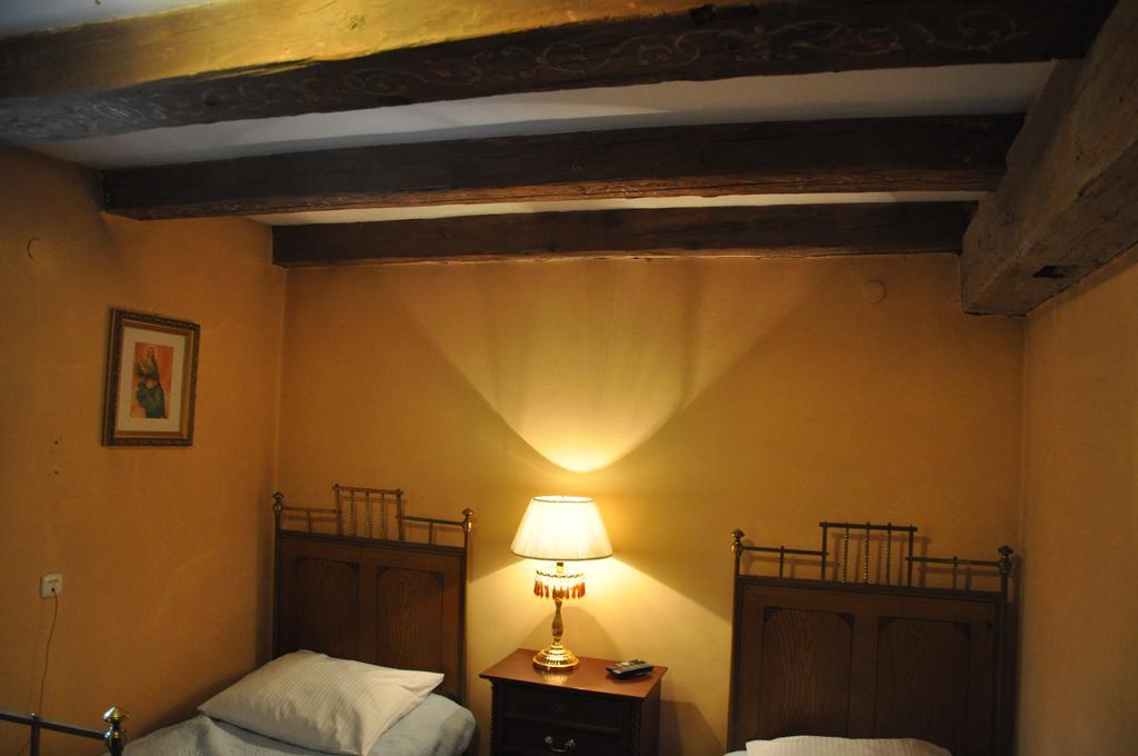 Ostoya Inn & Granary Jasionka Servizi foto