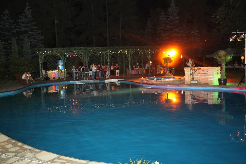 Ostoya Inn & Granary Jasionka Esterno foto